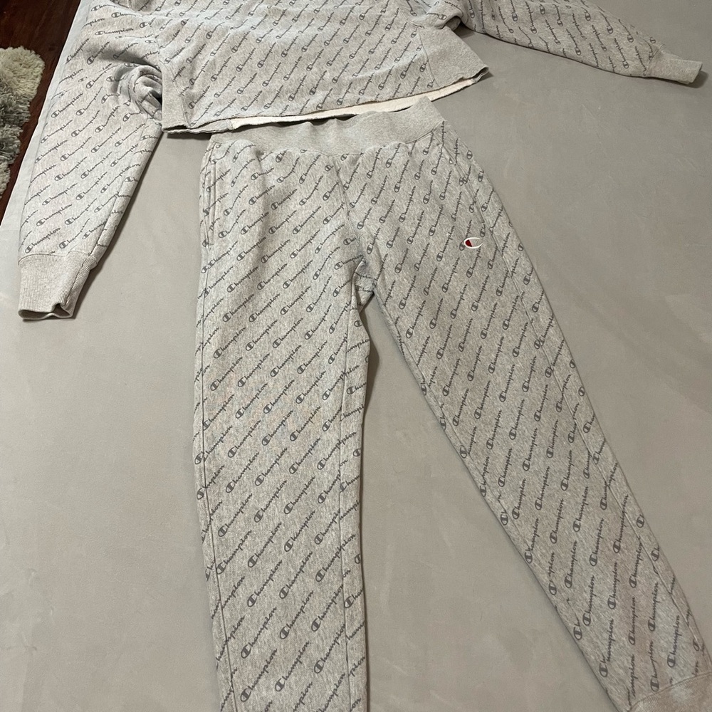 Champion women’s Sweat suit -grey
